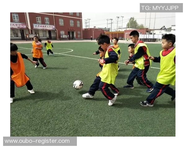 西城足球培训招生火热进行中快来加入我们一起追逐足球梦想吧 西城足球培训招生火热进行中快来加入我们一起追逐足球梦想吧